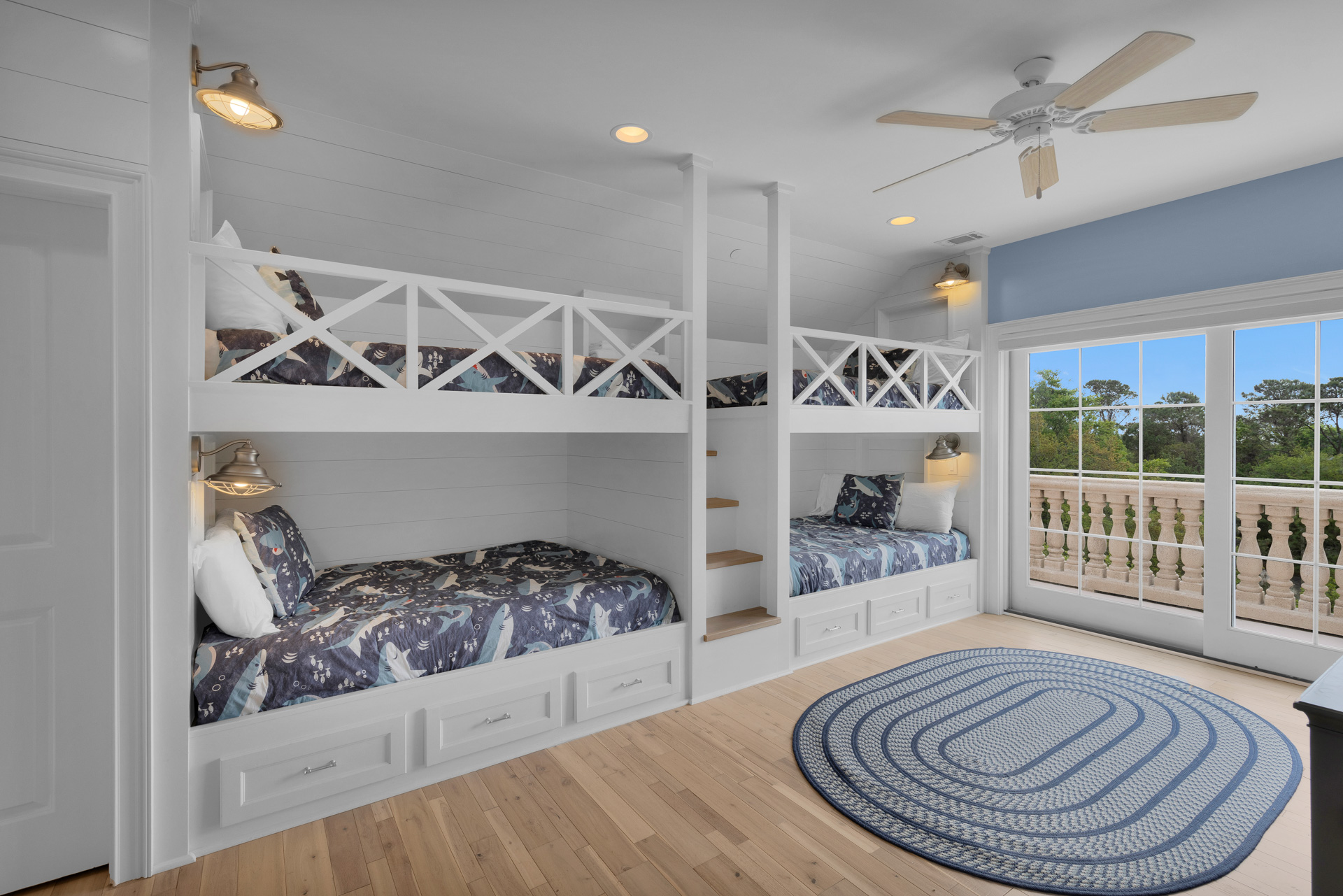 Custom built-in bunk room — sleeps 8 kids